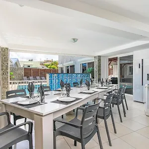 Kaju : Grande Piscine Et Proche Villa